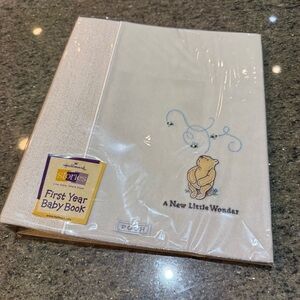 Vtg Hallmark Stories “A New Little Wonder” First Year Baby Book Winnie the Pooh